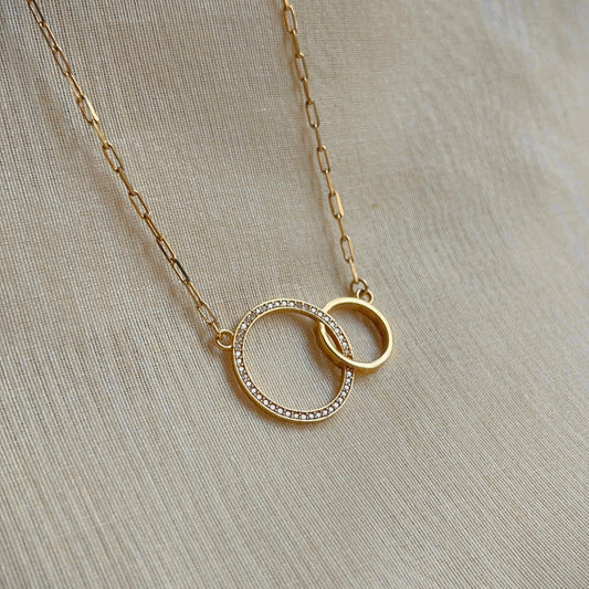 Golden Loop Pendant Chain