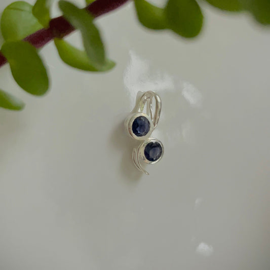 Essence Iolite Pendant
