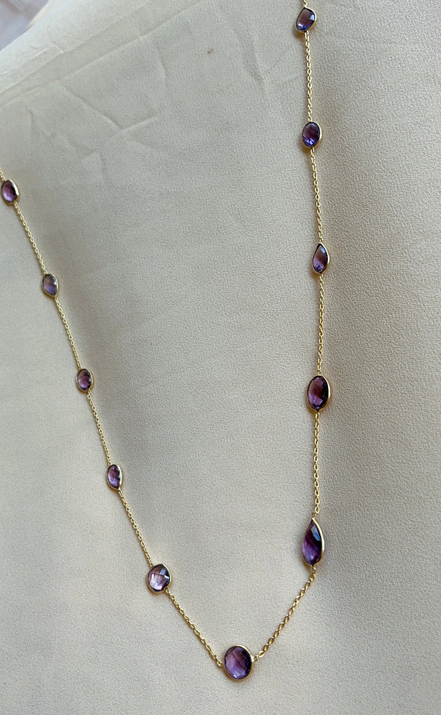 Violet Veil Long Chain