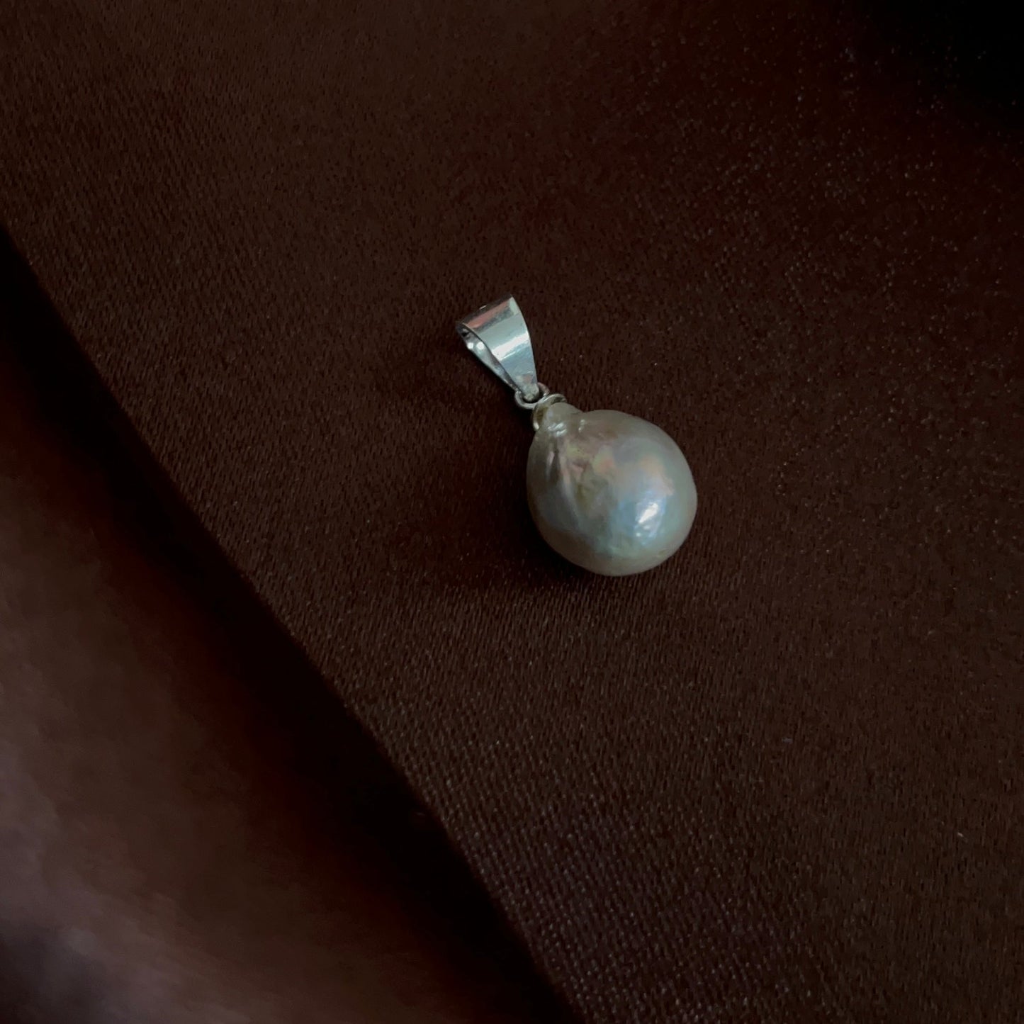 JUST Baroque Pendant