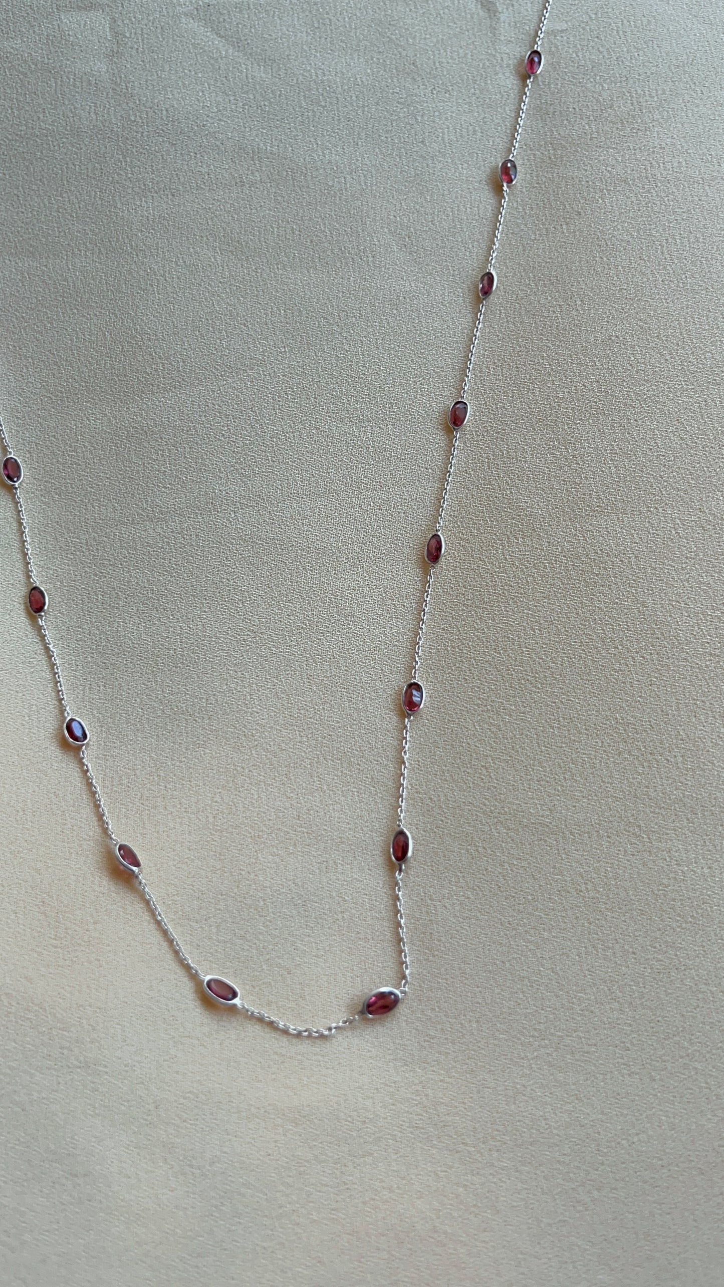 Scarlet Long Chain
