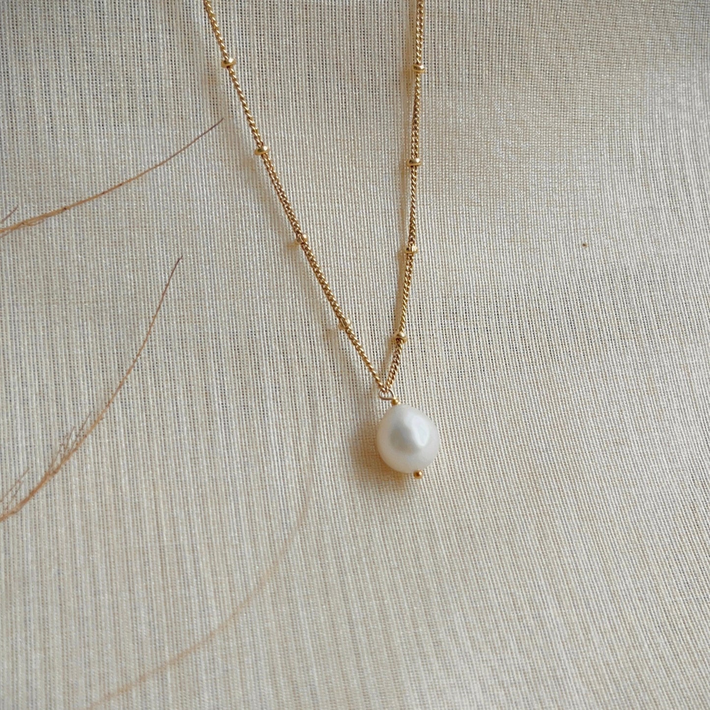 Sole Pearl Pendant with Chain