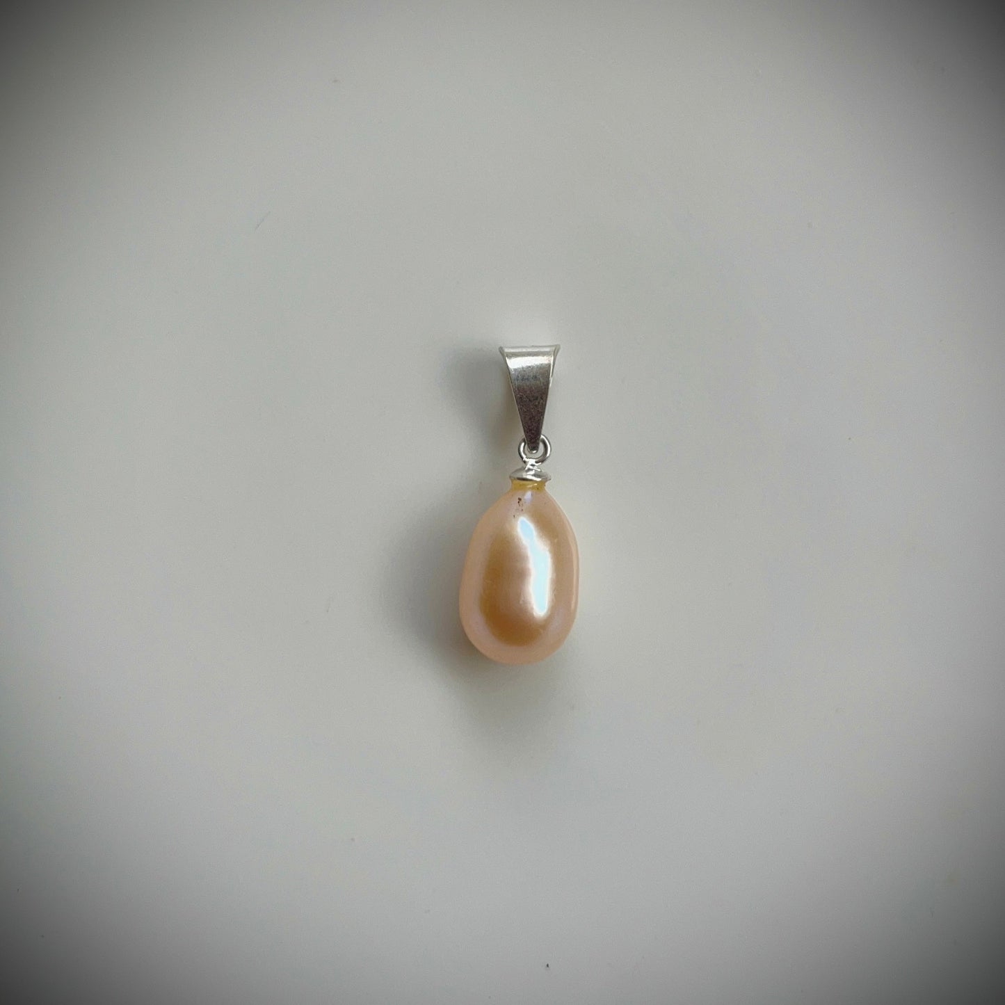 Aureate Pearl Pendant