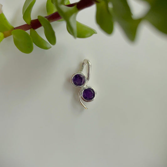 Essence Pendant