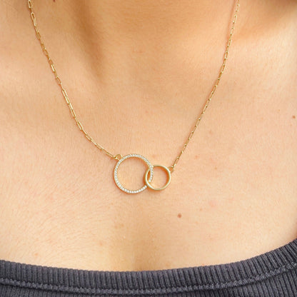 Golden Loop Pendant Chain