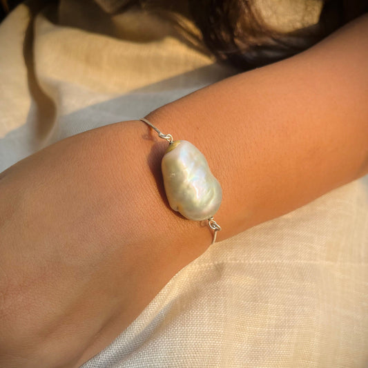 Grand Baroque Pearl Bracelet