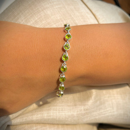 Firm Peridot Bracelet