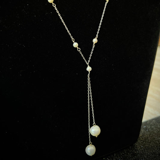White Whisper Pearl Pendant with chain