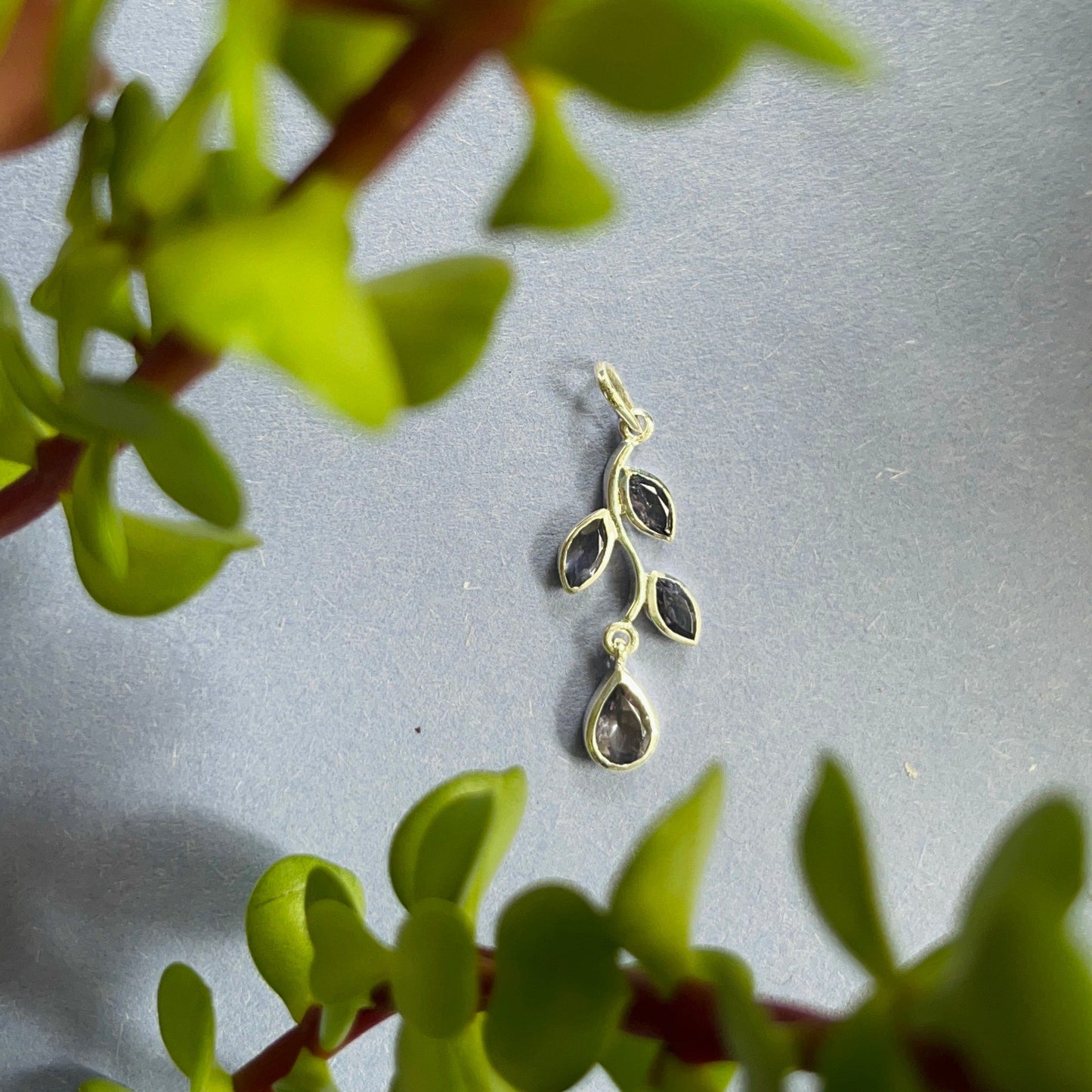 Oak Pendant