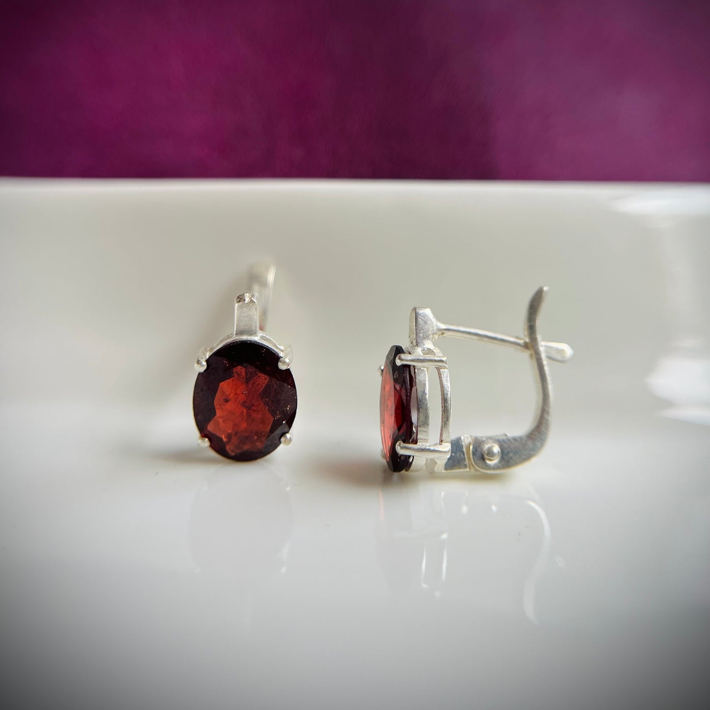 Garnova Earring