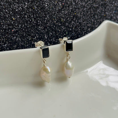 Contrast Earring