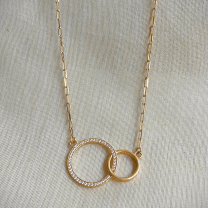 Golden Loop Pendant Chain