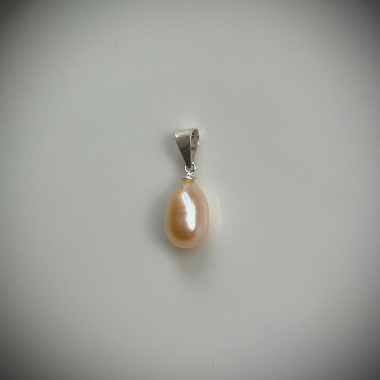Aureate Pearl Pendant