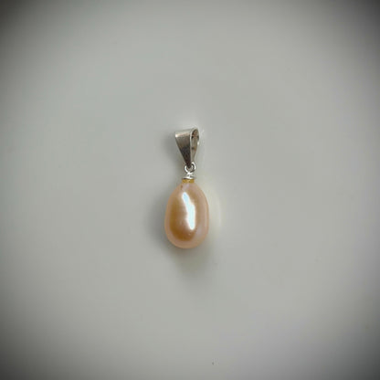 Aureate Pearl Pendant