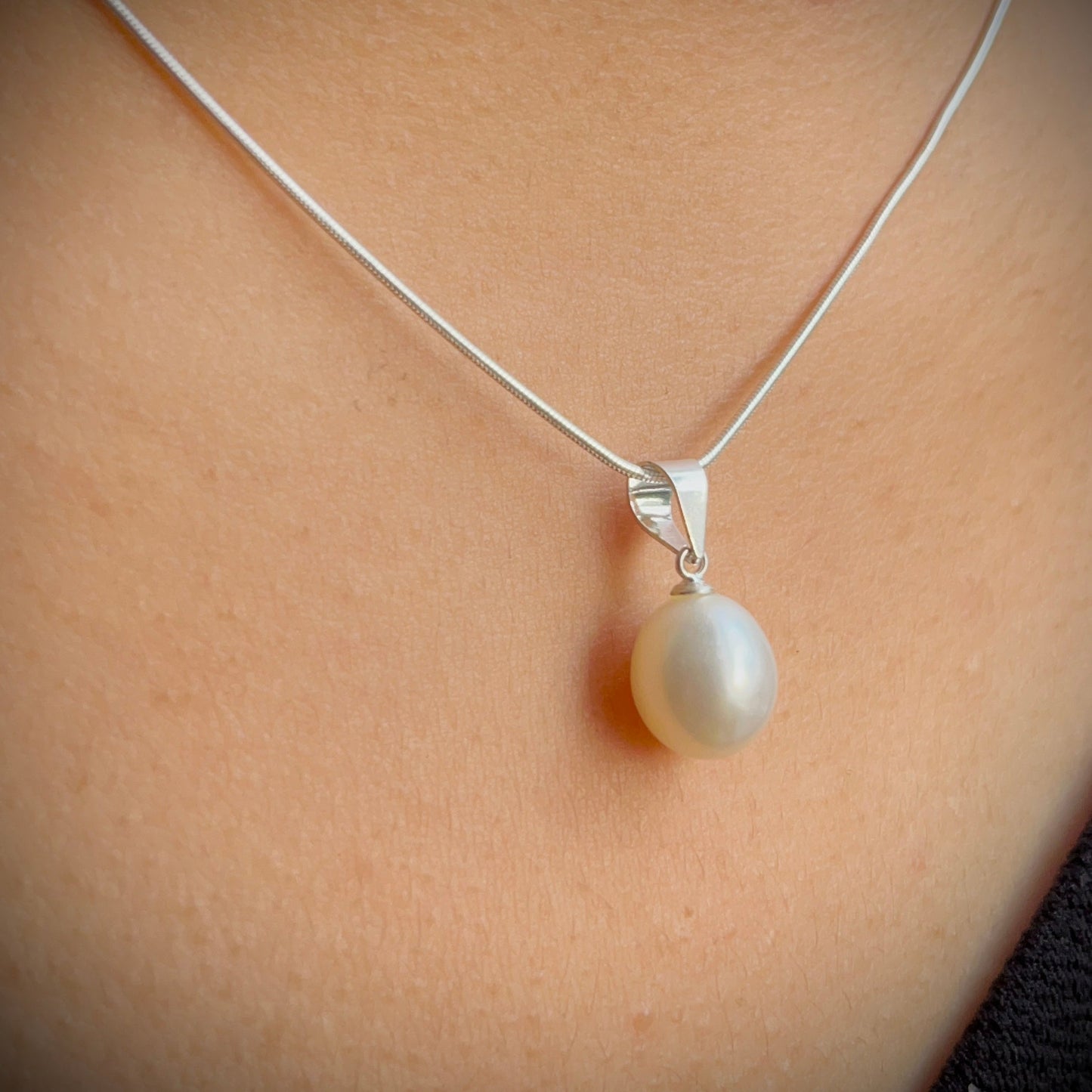 Gleam Pearl Pendant