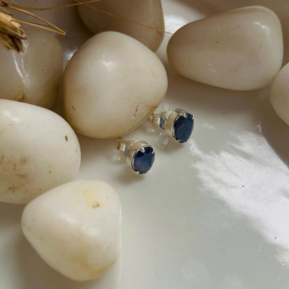 Classic Blue Sapphire Earstuds
