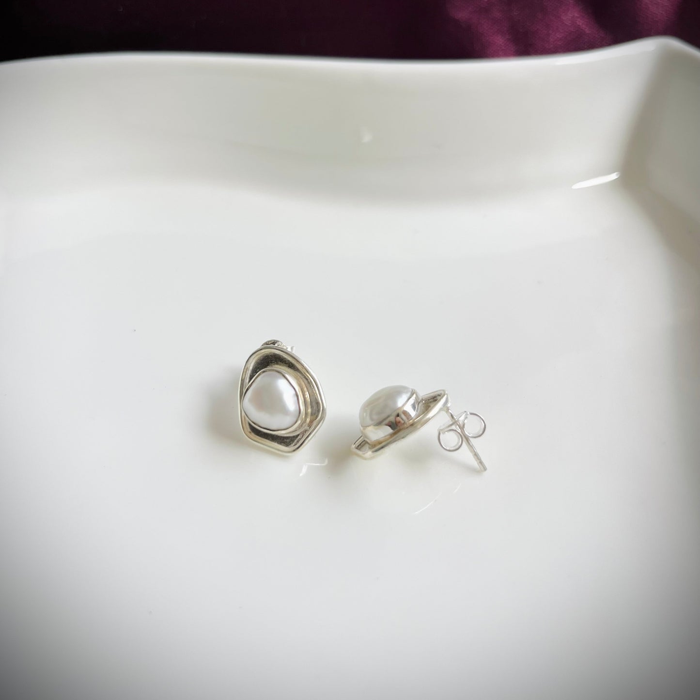 Sculpt Pearl Earstuds