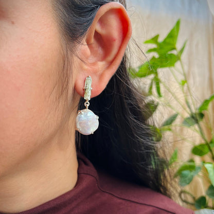 Meridian Pearl Earring