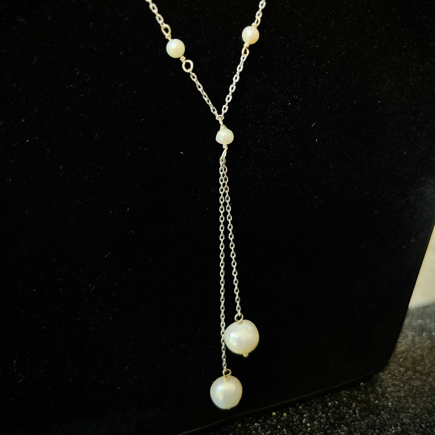 White Whisper Pearl Pendant with chain