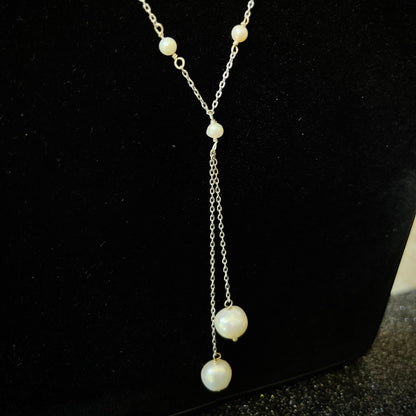 White Whisper Pearl Pendant with chain