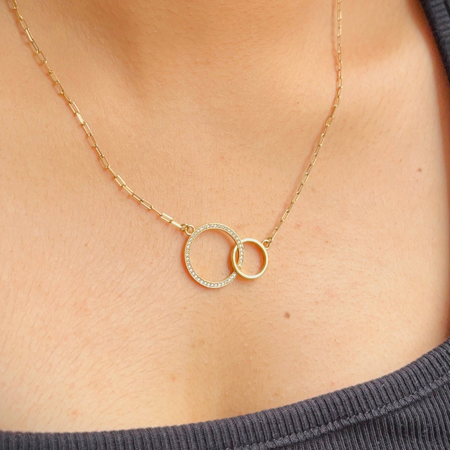 Golden Loop Pendant Chain