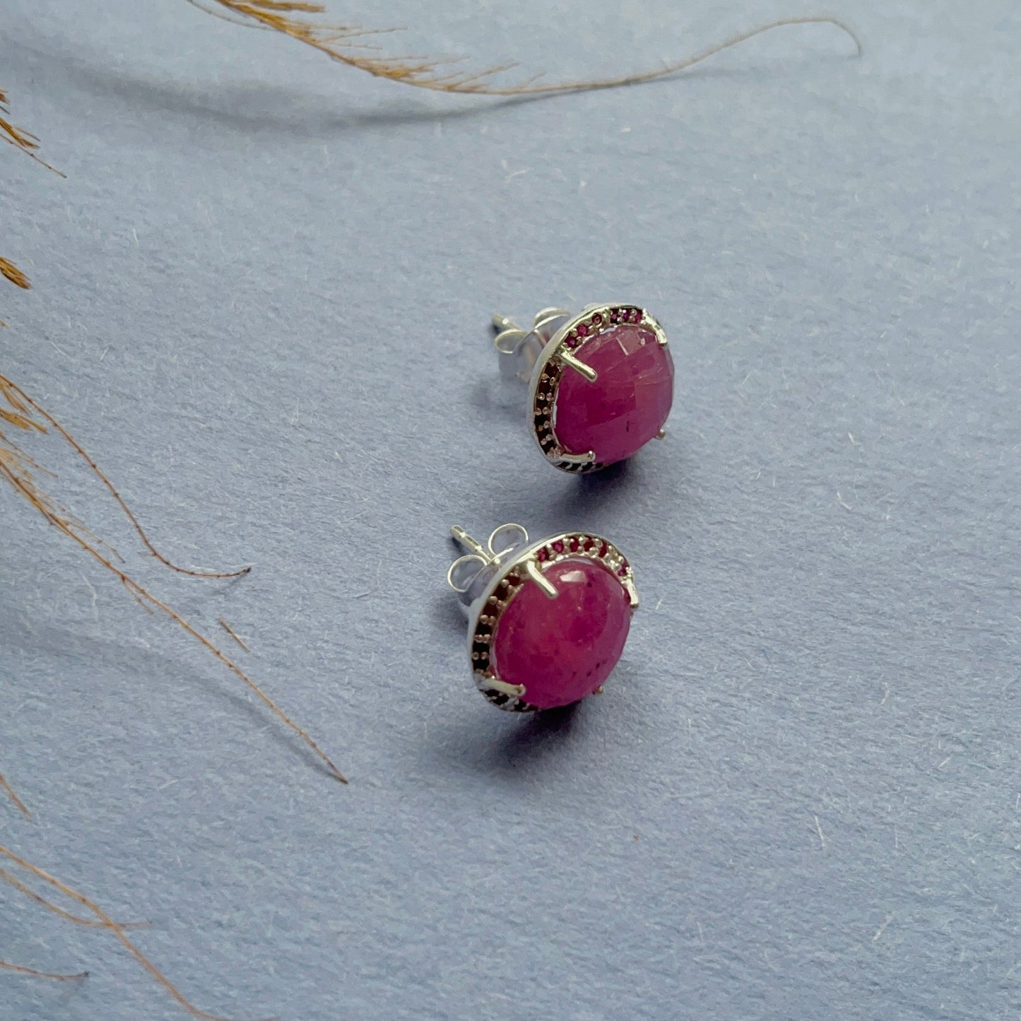 Tamra Ruby Earstuds