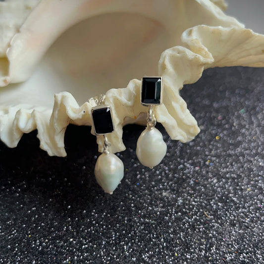 Contrast Earring