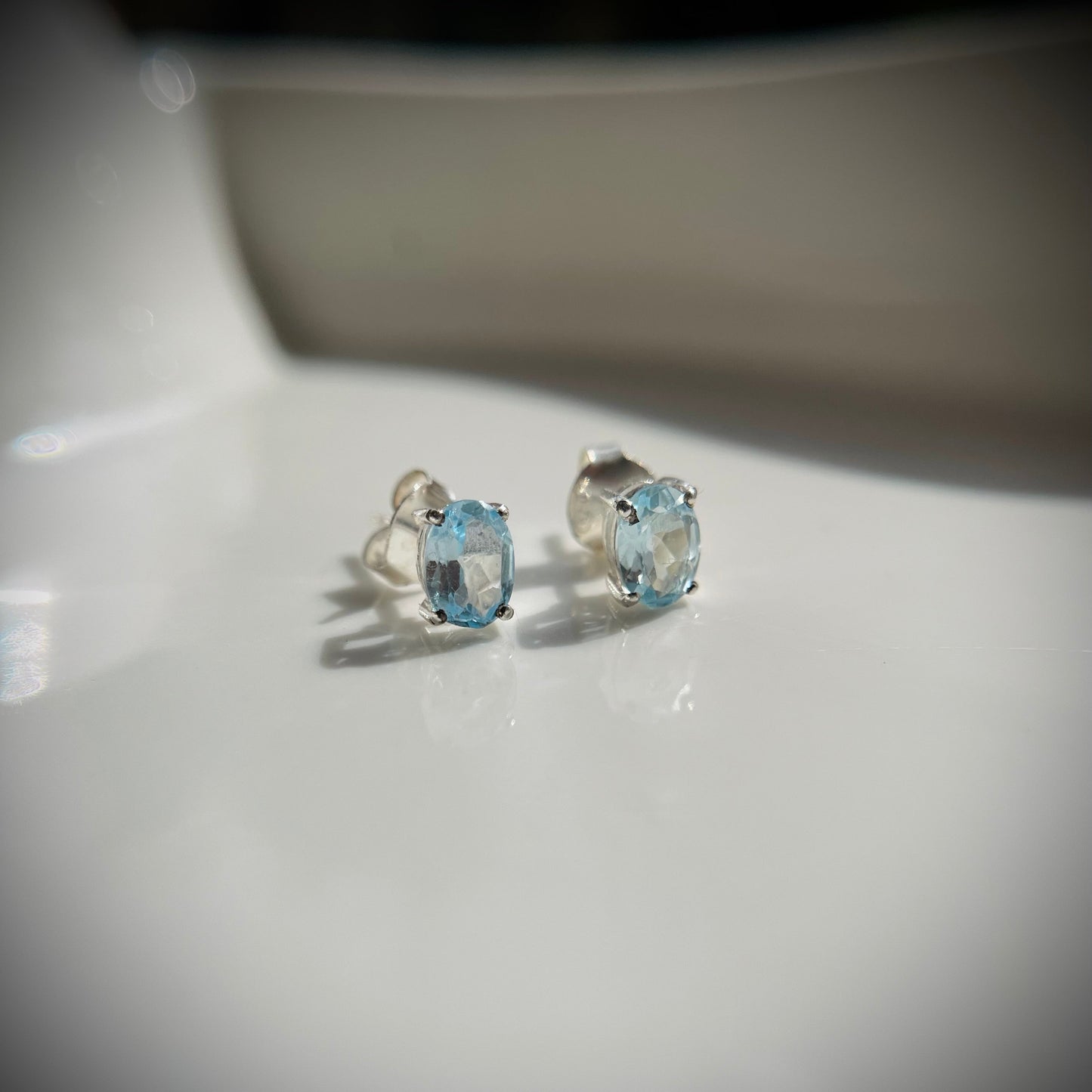 Frost Earstud