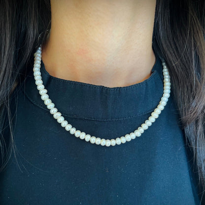 Shwet Moti Single-Liner Necklace