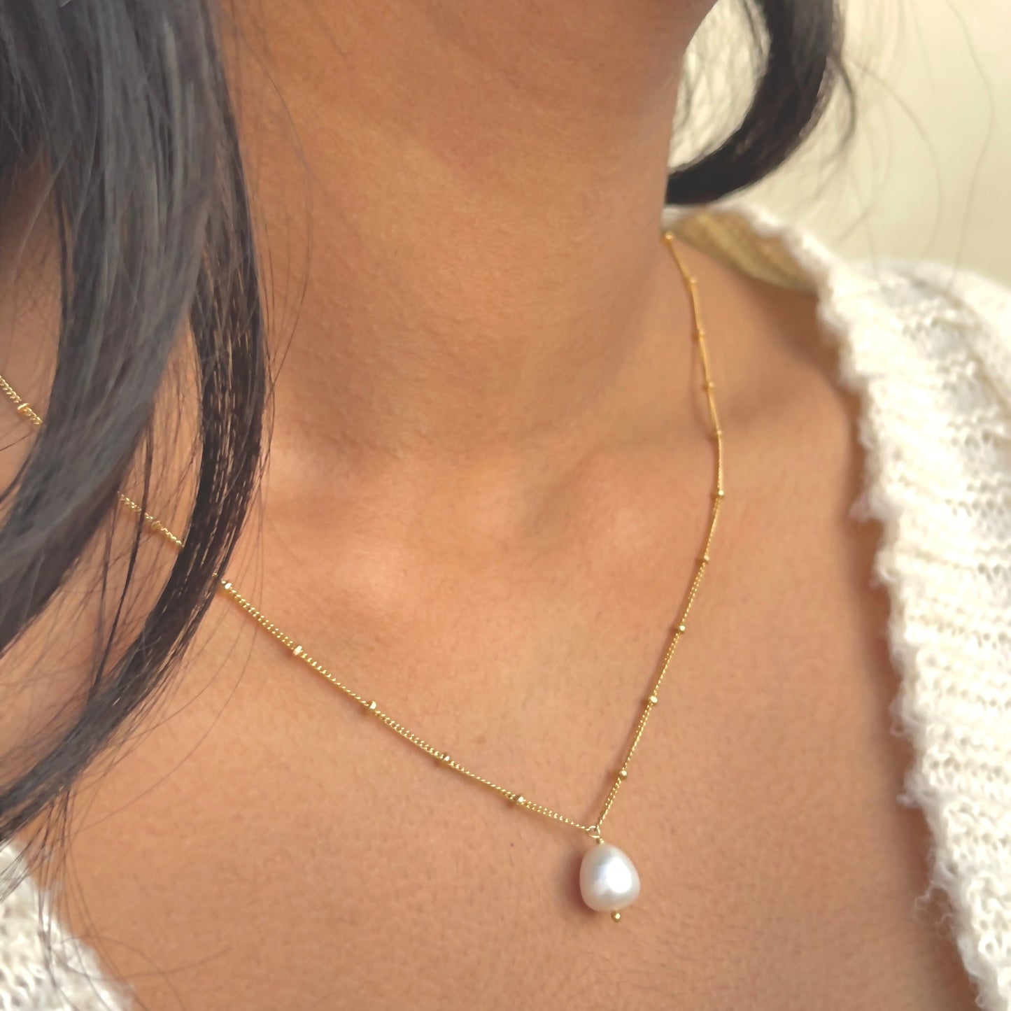 Sole Pearl Pendant with Chain