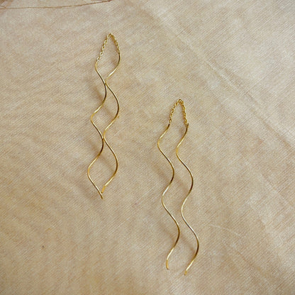 Simply Sui Dhaga Earrings