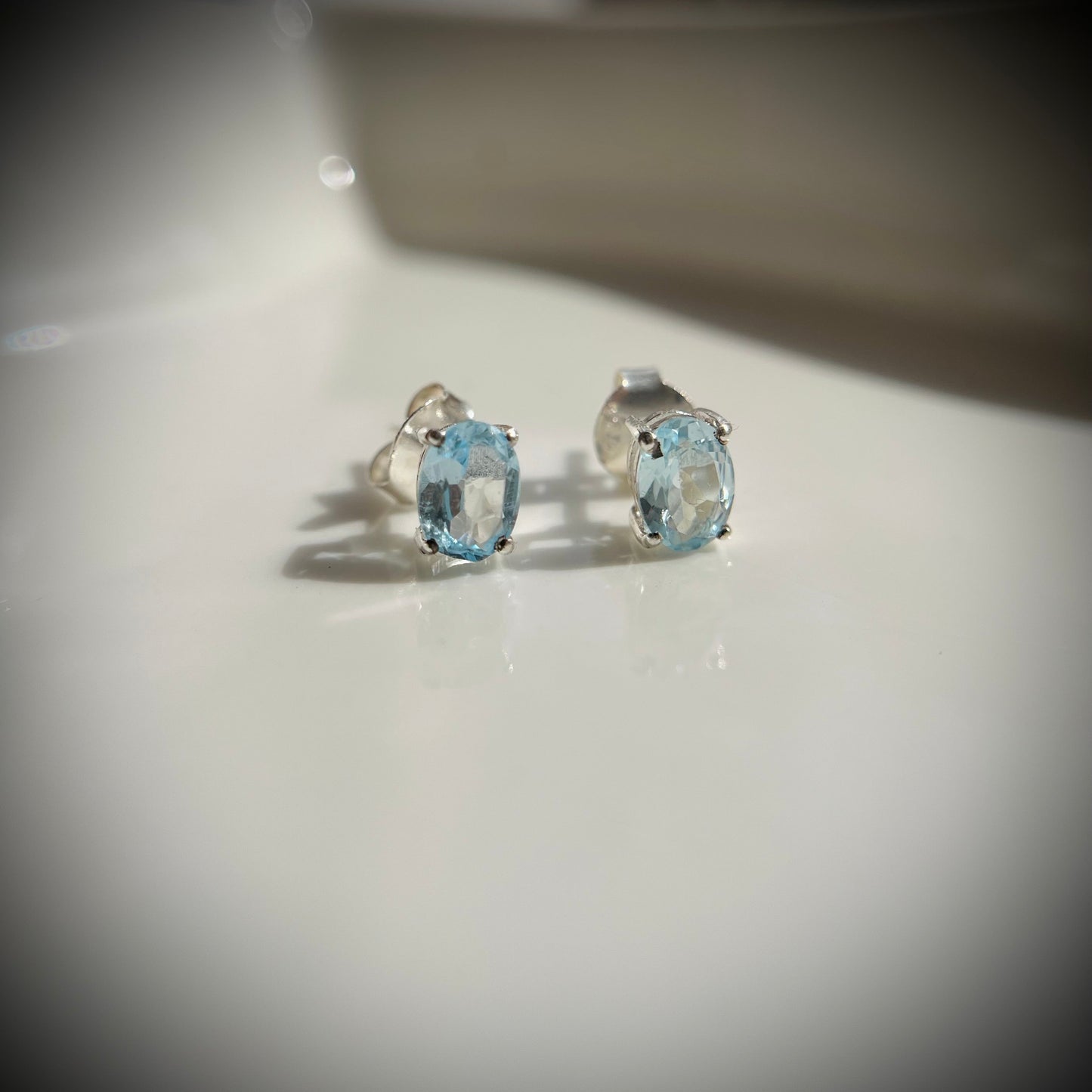 Frost Earstud