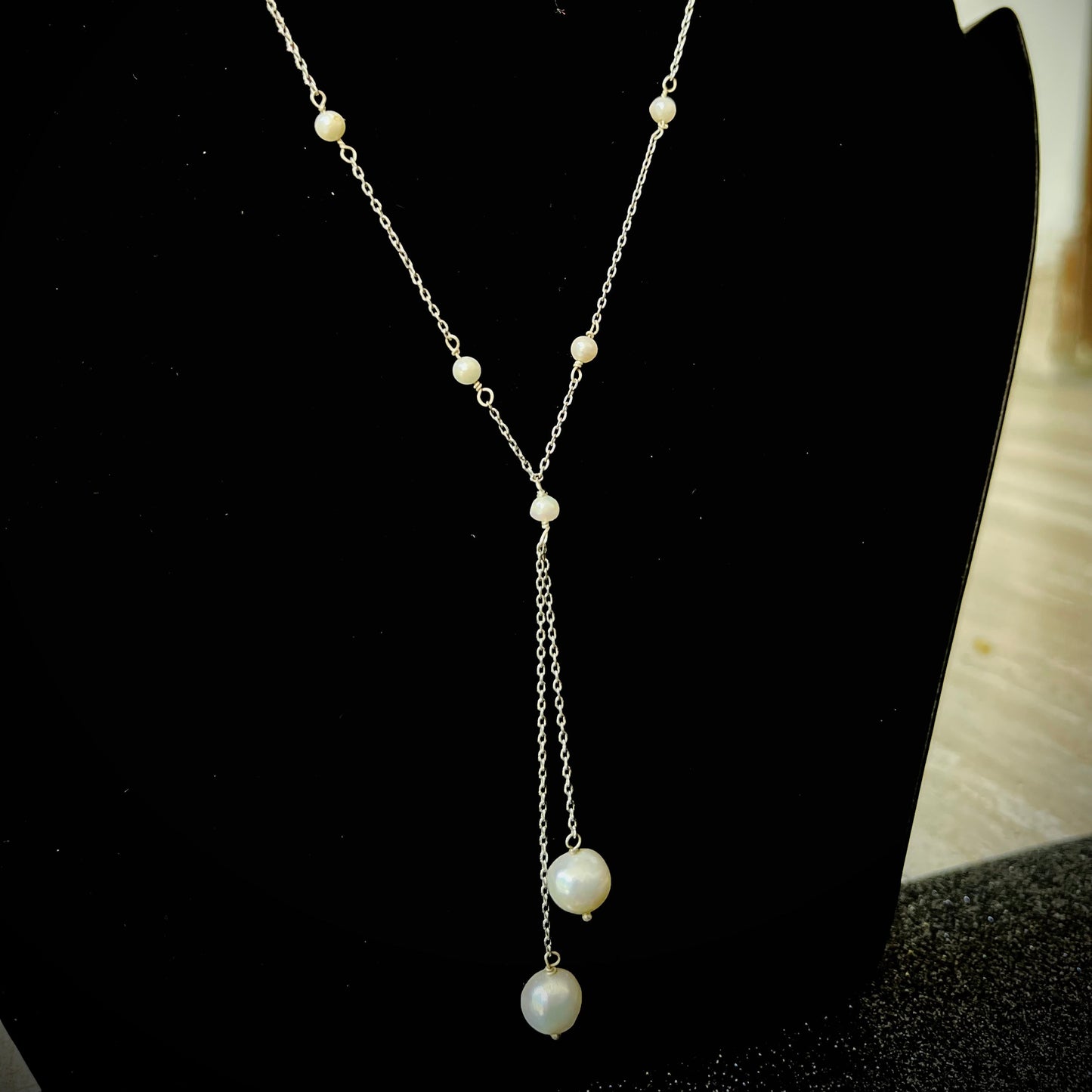 White Whisper Pearl Pendant with chain