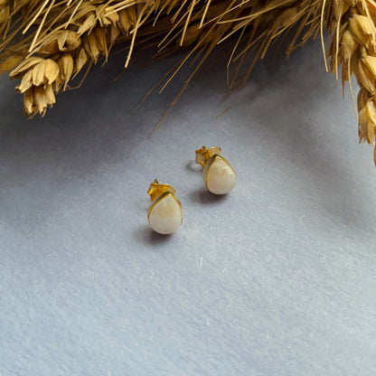 Mabe Pear Earstud