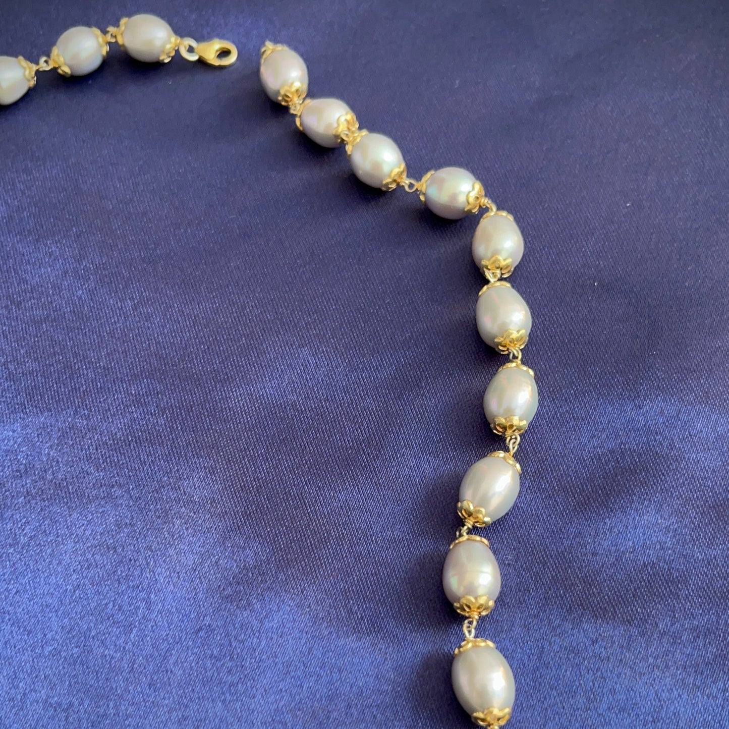 Gris Pearl Necklace