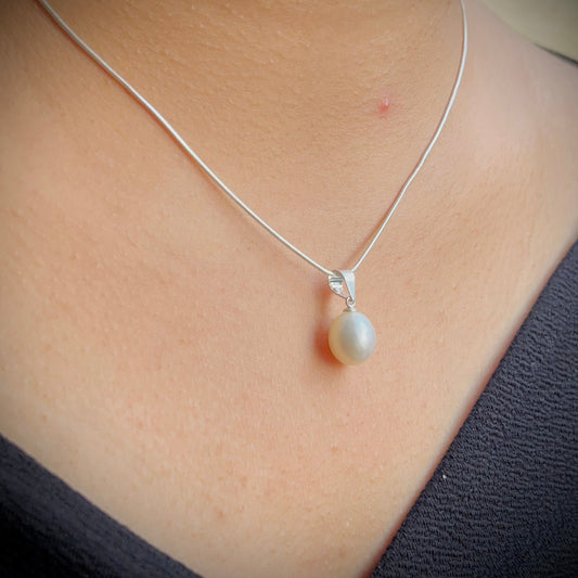 Gleam Pearl Pendant