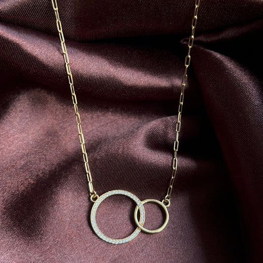 Golden Loop Pendant Chain